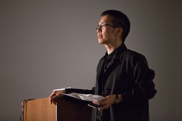 john maeda at a podium